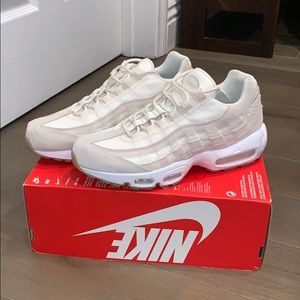 *SOLD* NIKE Air Max 95 Premium